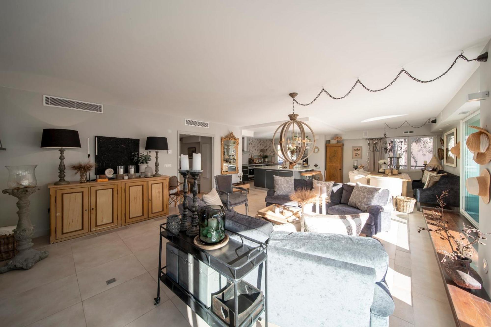 Appartement Luxury - Pretty 3 Bedroom To Rent With 50m Terrace
